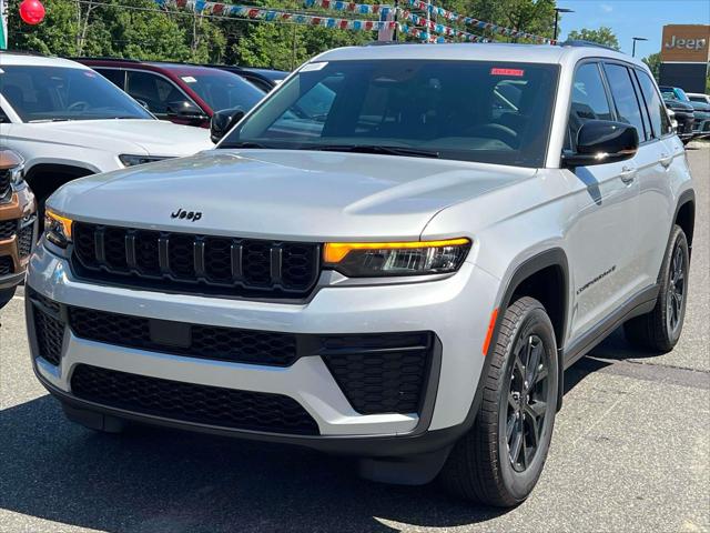 2026 Jeep Grand Cherokee GRAND CHEROKEE LAREDO ALTITUDE 4X4