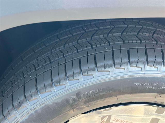 2026 Jeep Grand Cherokee GRAND CHEROKEE LAREDO ALTITUDE 4X4 2026 Jeep Grand Cherokee GRAND CHEROKEE LAREDO ALTITUDE 4X4