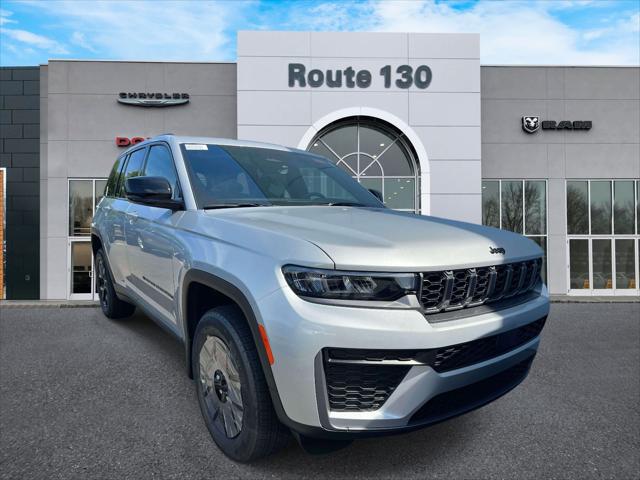 2026 Jeep Grand Cherokee GRAND CHEROKEE LAREDO ALTITUDE 4X4 2026 Jeep Grand Cherokee GRAND CHEROKEE LAREDO ALTITUDE 4X4