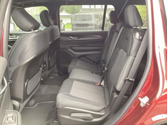 2026 Jeep Grand Cherokee L Altitude 4x4