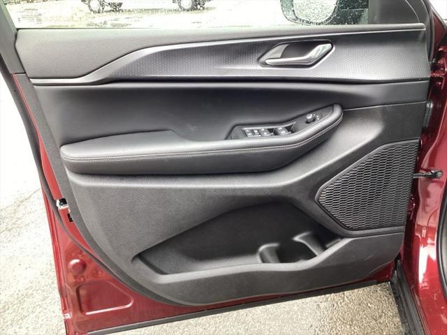 2026 Jeep Grand Cherokee L Altitude 4x4