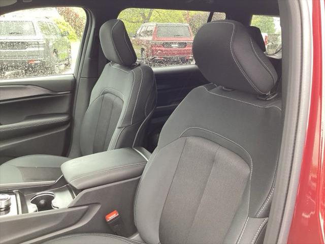2026 Jeep Grand Cherokee L Altitude 4x4