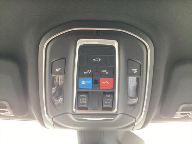 2026 Jeep Grand Cherokee L Altitude 4x4