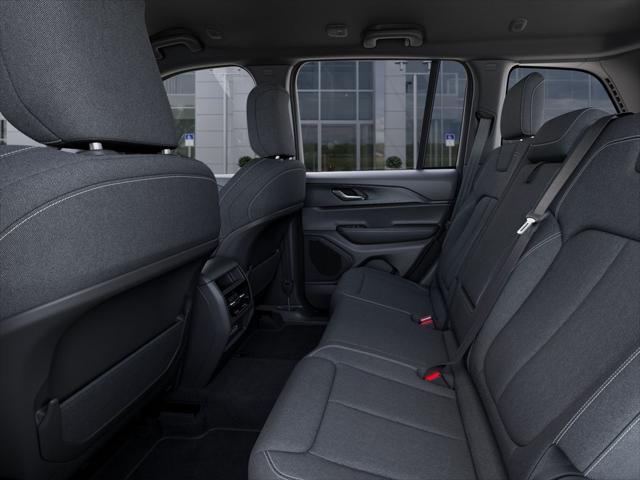 2026 Jeep Grand Cherokee Altitude 4x2
