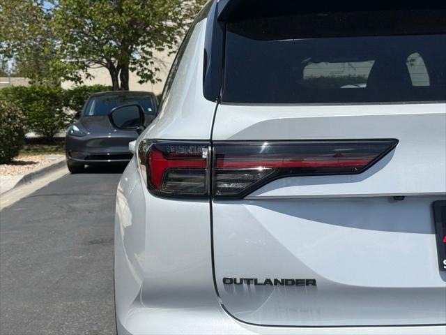 2026 Mitsubishi Outlander LE 1.5T S-AWC