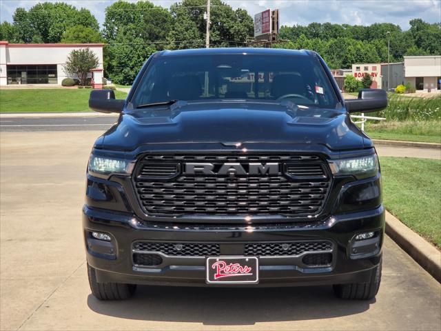 2026 RAM 1500 RAM 1500 EXPRESS CREW CAB 4X4 57 BOX