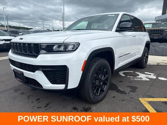 2026 Jeep Grand Cherokee GRAND CHEROKEE LAREDO ALTITUDE 4X4 2026 Jeep Grand Cherokee GRAND CHEROKEE LAREDO ALTITUDE 4X4