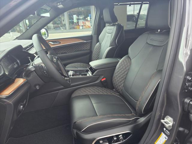 2026 Jeep Grand Cherokee Summit 4x4