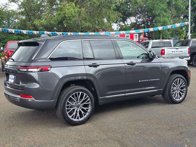 2026 Jeep Grand Cherokee Summit 4x4