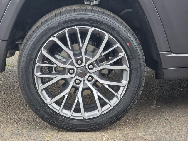 2026 Jeep Grand Cherokee Summit 4x4