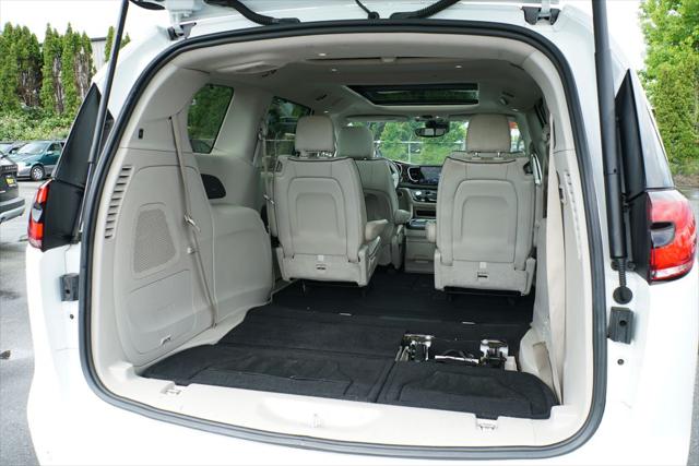 2021 Chrysler Pacifica Limited AWD