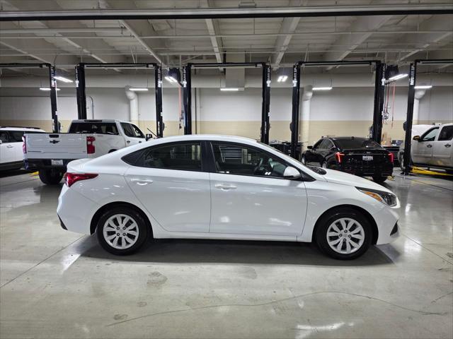 2022 Hyundai Accent SE