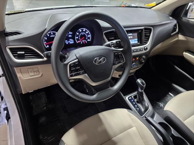 2022 Hyundai Accent SE
