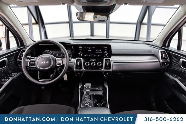 2023 Kia Sorento LX