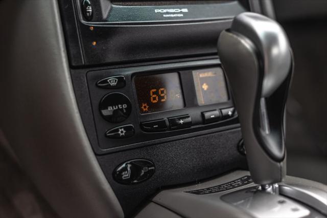 2001 Porsche 911 Carrera 4