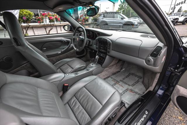 2001 Porsche 911 Carrera 4