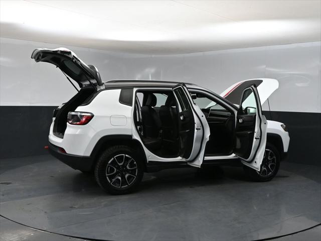 2025 Jeep Compass Trailhawk 4x4