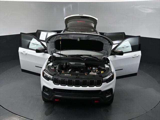 2025 Jeep Compass Trailhawk 4x4