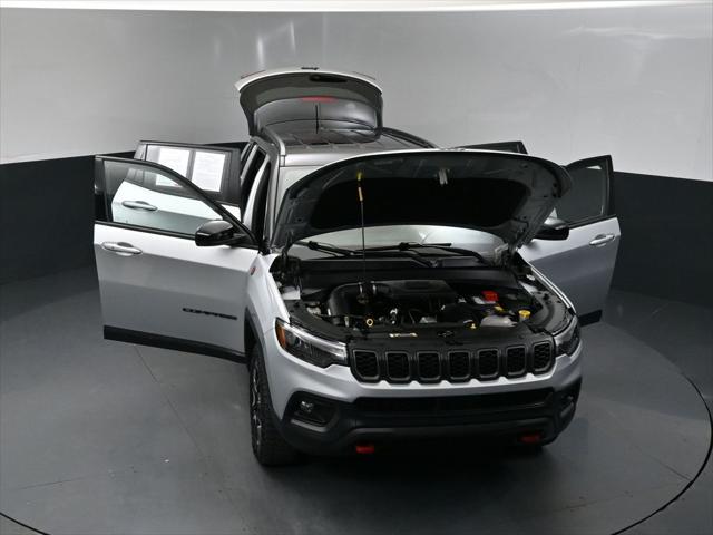 2025 Jeep Compass Trailhawk 4x4