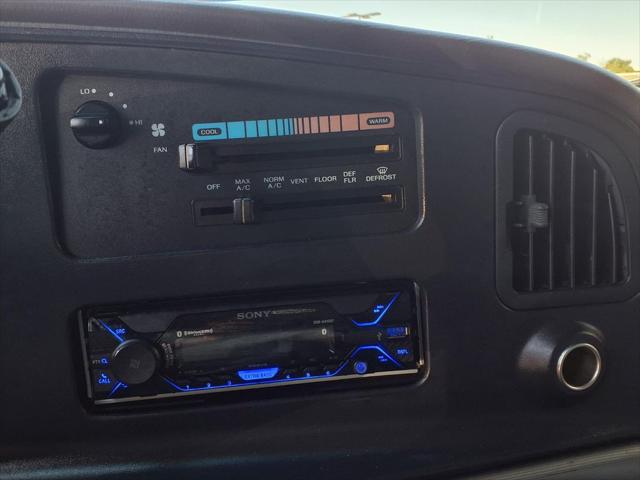 1995 Ford E-350 Base