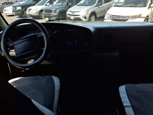 1995 Ford E-350 Base