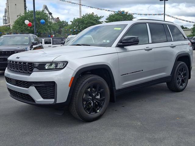2026 Jeep Grand Cherokee GRAND CHEROKEE LAREDO ALTITUDE 4X4 2026 Jeep Grand Cherokee GRAND CHEROKEE LAREDO ALTITUDE 4X4