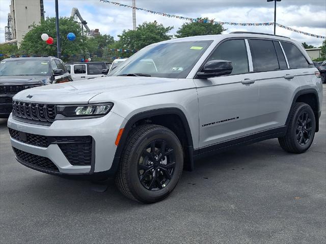 2026 Jeep Grand Cherokee GRAND CHEROKEE LAREDO ALTITUDE 4X4 2026 Jeep Grand Cherokee GRAND CHEROKEE LAREDO ALTITUDE 4X4