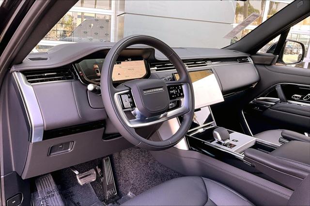2026 Land Rover Range Rover P530 SE 7 Seat
