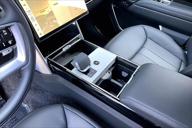 2026 Land Rover Range Rover P530 SE 7 Seat