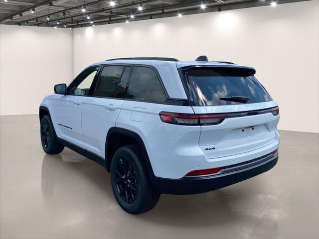 2026 Jeep Grand Cherokee GRAND CHEROKEE LAREDO ALTITUDE 4X4
