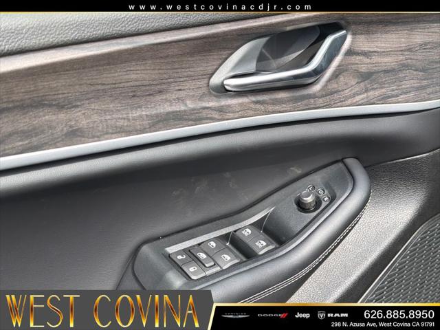2026 Jeep Grand Cherokee L Altitude 4x4