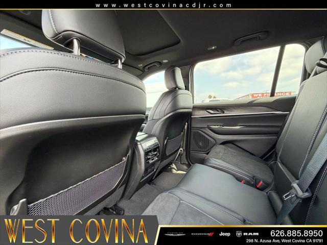 2026 Jeep Grand Cherokee L Altitude 4x4