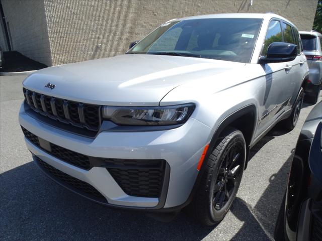 2026 Jeep Grand Cherokee GRAND CHEROKEE LAREDO ALTITUDE 4X4 2026 Jeep Grand Cherokee GRAND CHEROKEE LAREDO ALTITUDE 4X4