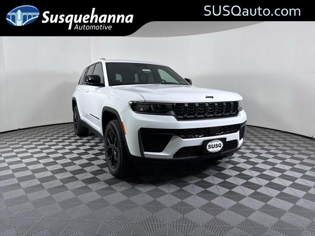 2026 Jeep Grand Cherokee GRAND CHEROKEE LAREDO ALTITUDE 4X4 2026 Jeep Grand Cherokee GRAND CHEROKEE LAREDO ALTITUDE 4X4