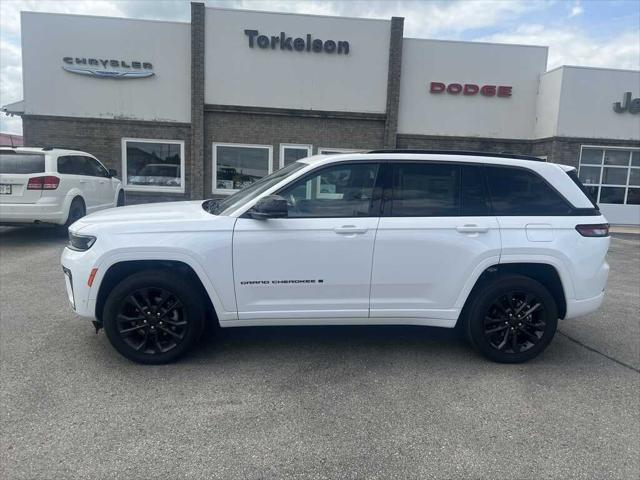2026 Jeep Grand Cherokee GRAND CHEROKEE LIMITED RESERVE 4X4