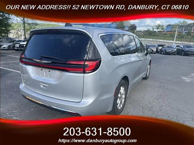 2024 Chrysler Pacifica Touring L