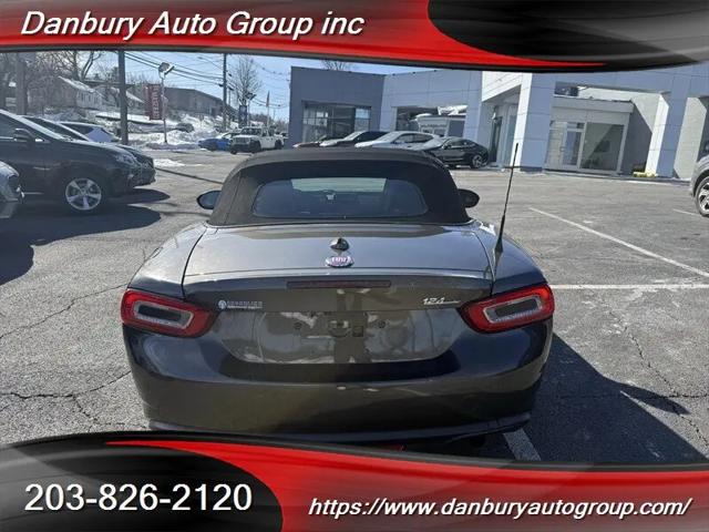2018 Fiat 124 Spider Classica