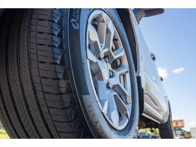2023 Chevrolet Silverado 1500 4WD Crew Cab Short Bed LT with 2FL