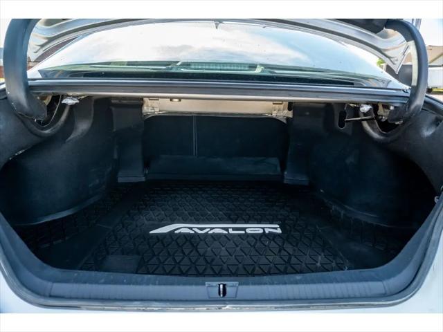 2020 Toyota Avalon Touring