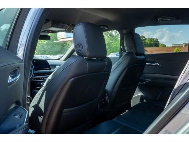 2025 Cadillac XT4 FWD Premium Luxury