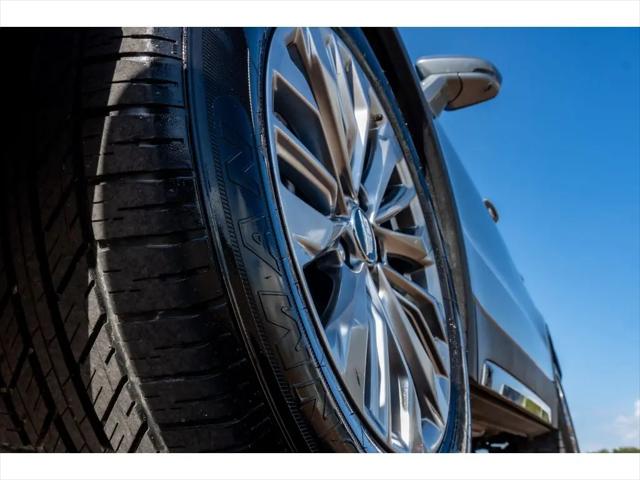 2025 Cadillac XT4 FWD Premium Luxury