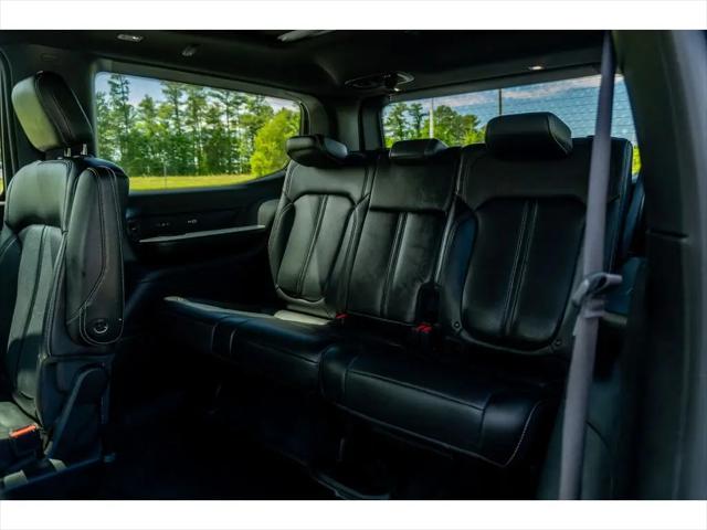 2023 Jeep Wagoneer Series II Carbide 4x4