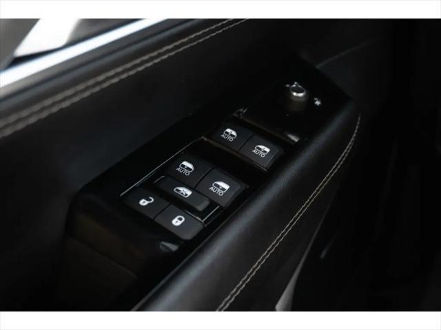 2023 Jeep Wagoneer Series II Carbide 4x4