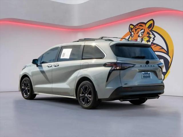 2024 Toyota Sienna Woodland Edition