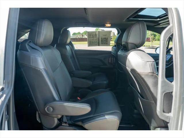 2024 Toyota Sienna Woodland Edition
