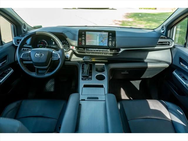 2024 Toyota Sienna Woodland Edition