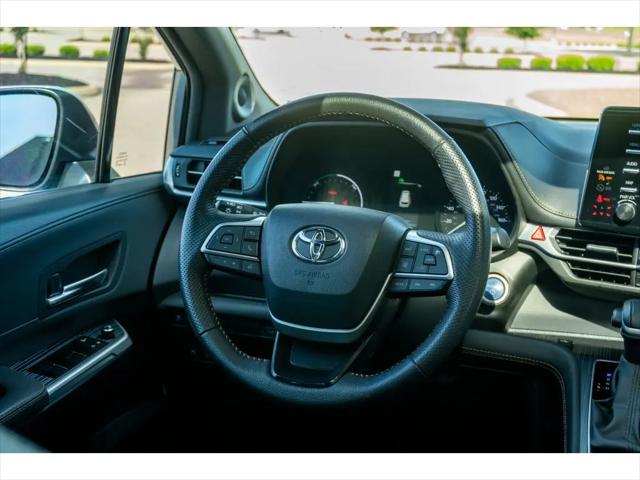 2024 Toyota Sienna Woodland Edition