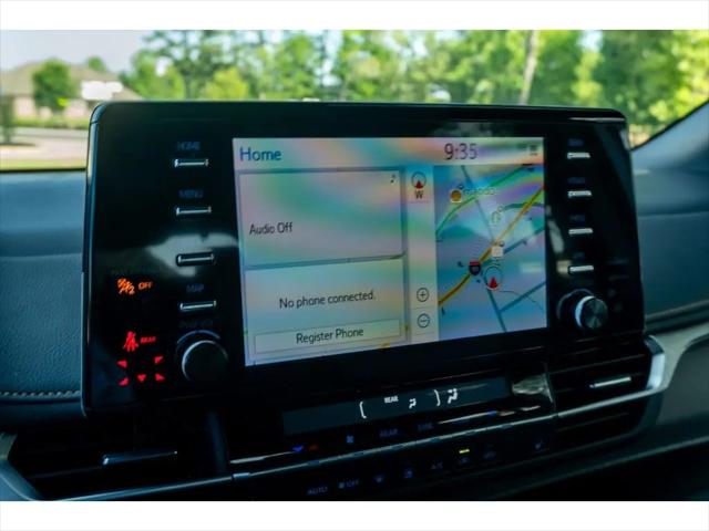2024 Toyota Sienna Woodland Edition