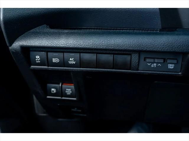 2024 Toyota Sienna Woodland Edition