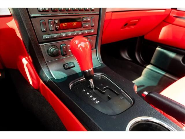 2004 Ford Thunderbird Deluxe